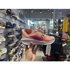 Nike Downshifter 13