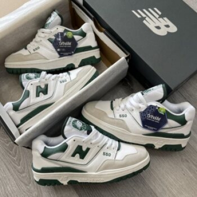 Giày Sneaker